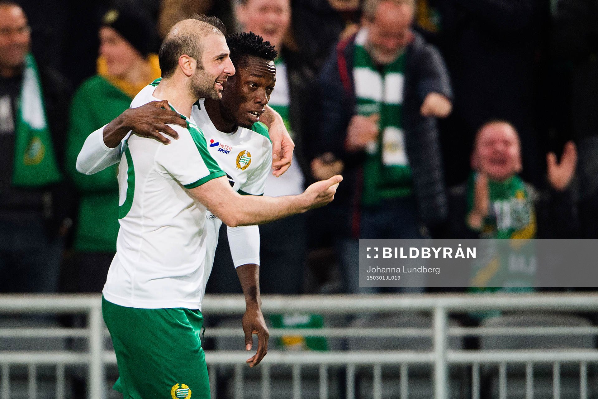 Hammarbys Kennedy Bakircioglu och Amadaiya Rennie jublar