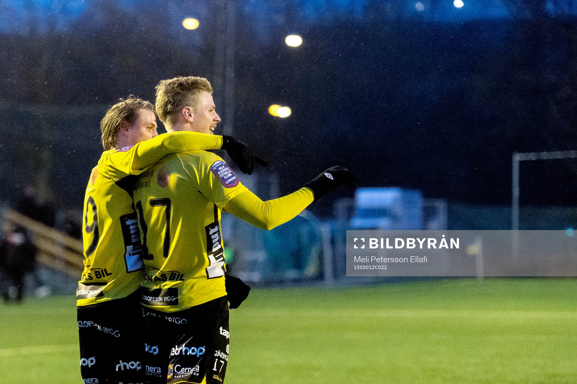 Elfsborgs Simon Hedlund och Per Frick jublar