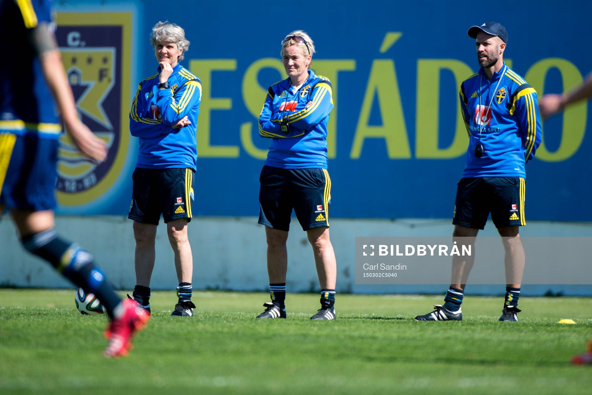Förbundskapten Pia Sundhage och assisterande