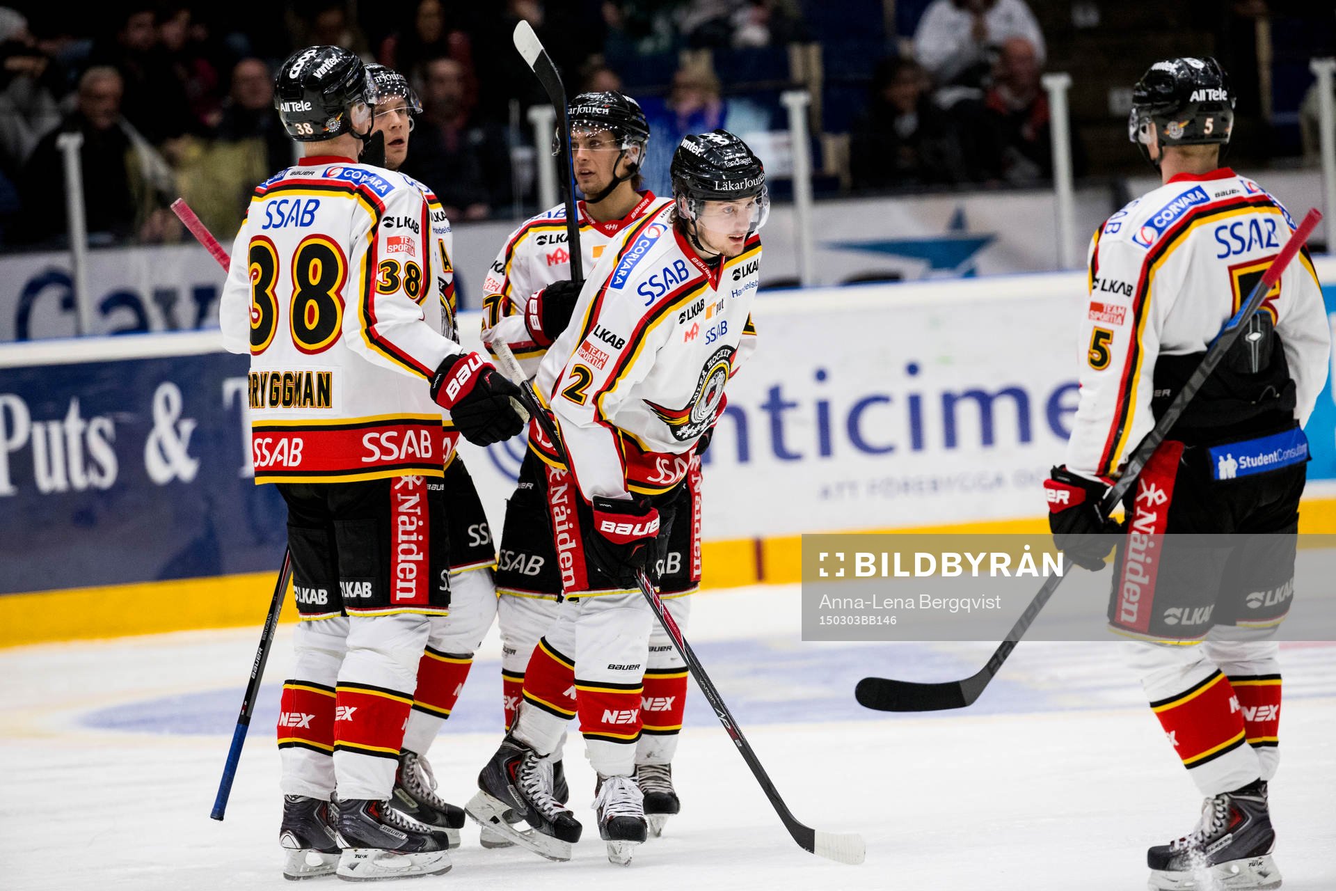 Luleås Dean Kukan (m) jublar