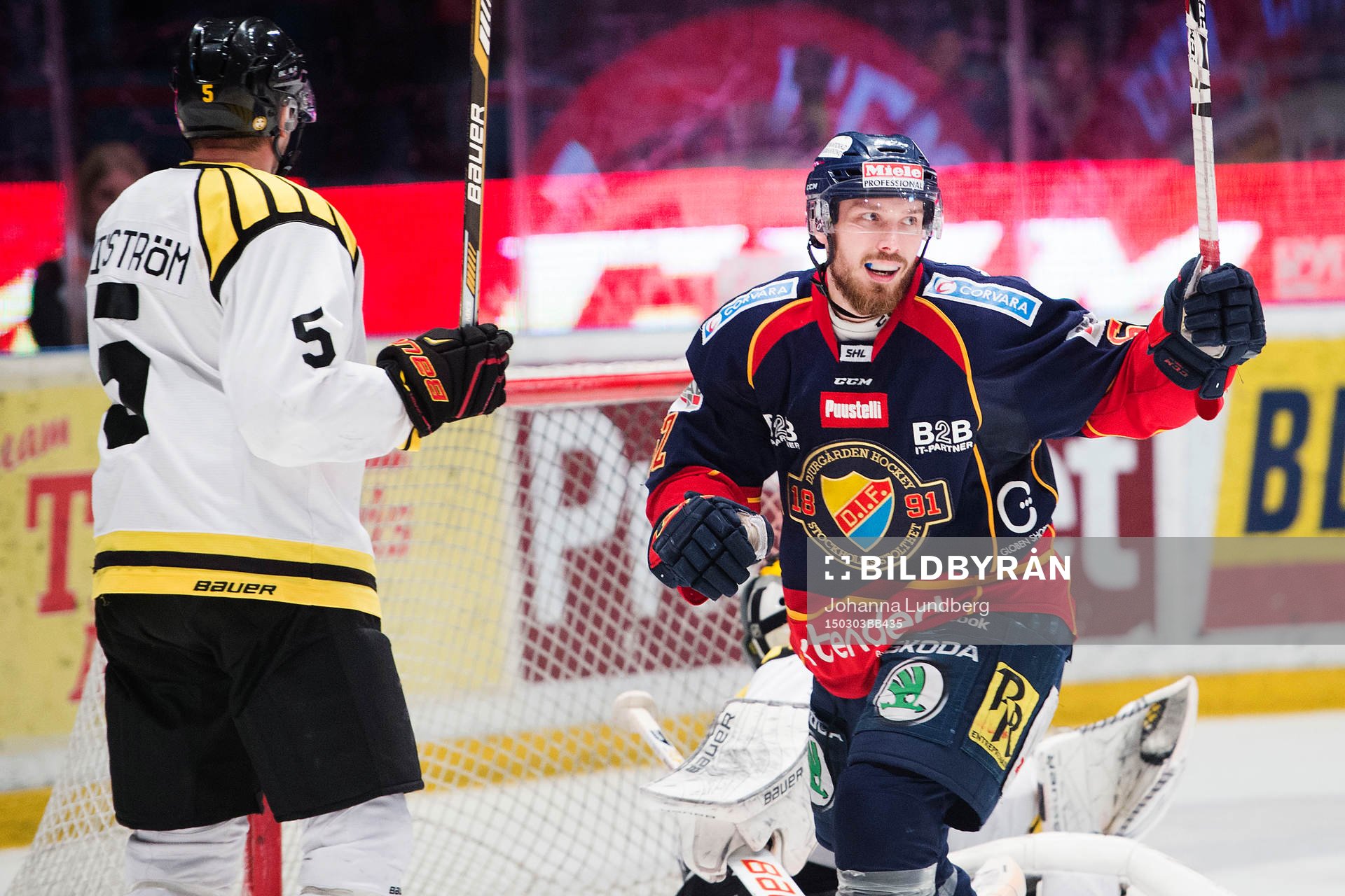 Djurgårdens Mikael Ahlén jublar