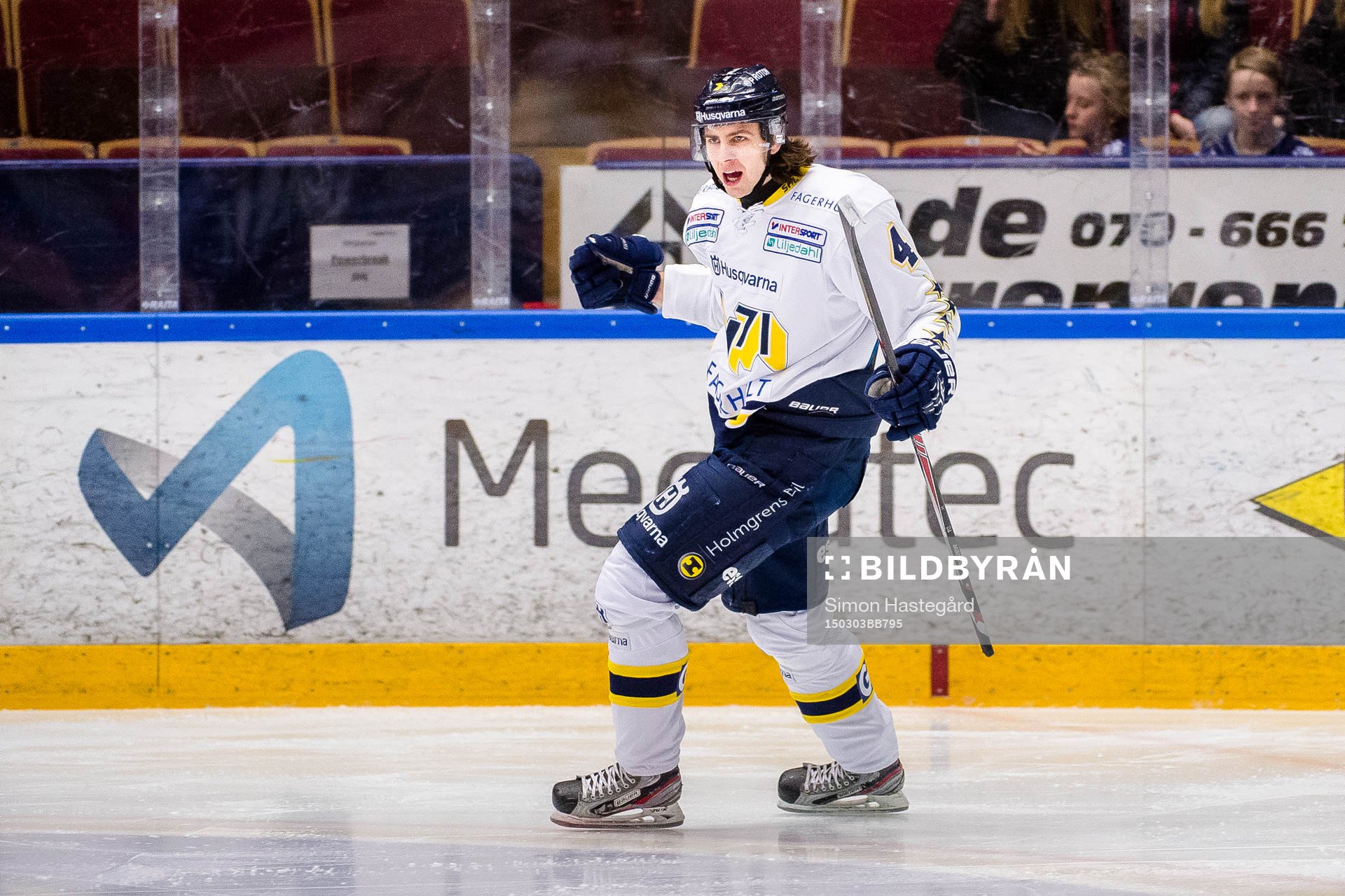 HV71s Marcus Nilson jublar
