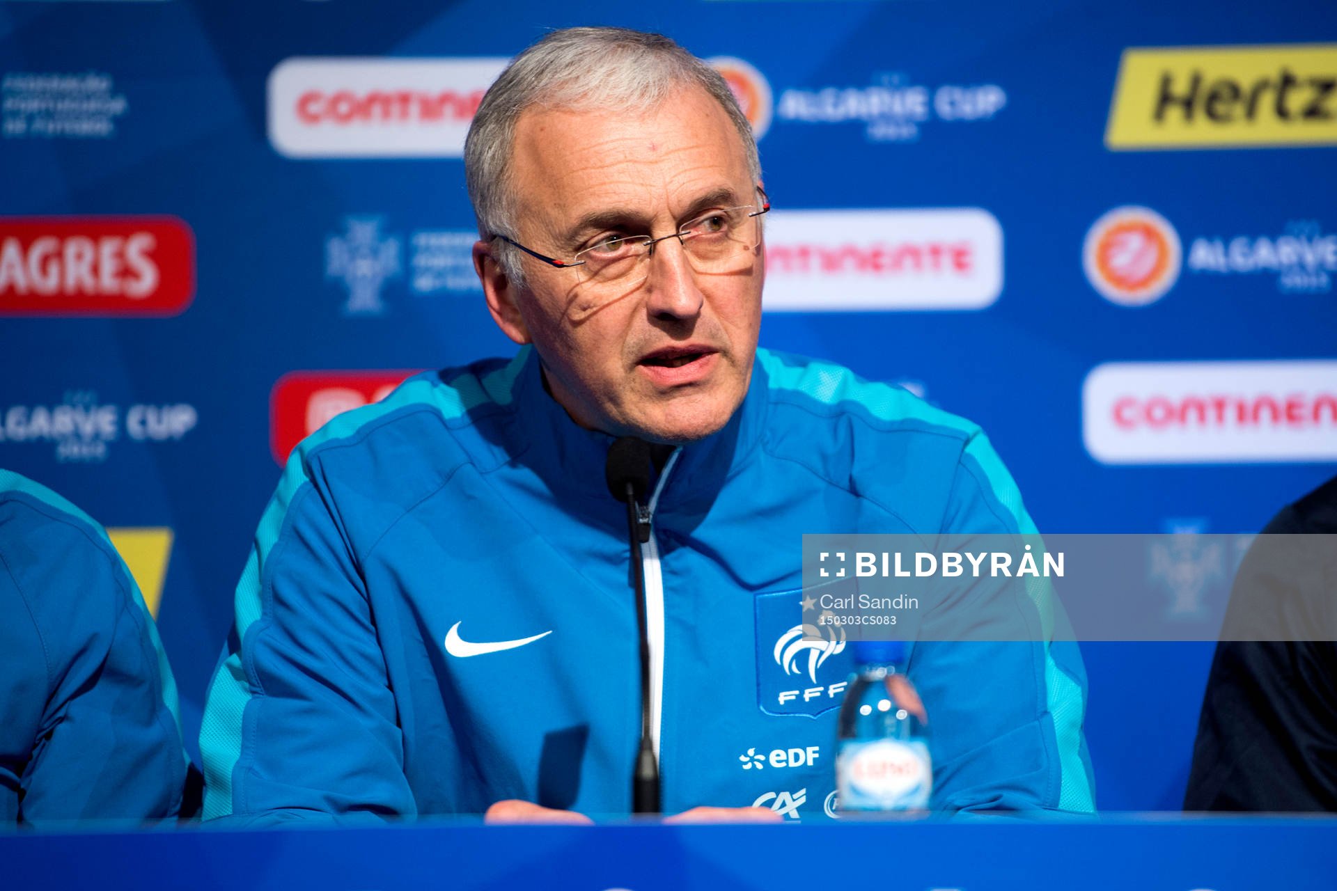 Philippe Bergeroo, förbundskapten Frankrike, under en presskonferens inför Algarve Cup den 3 mars 2015 i Vilamoura, Portugal.