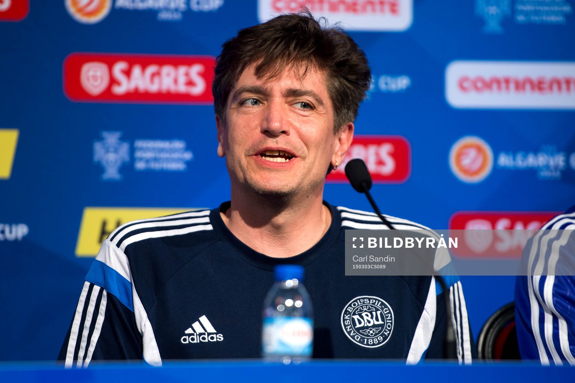 Nils Nilesen, förbundskapten Danmark, under en presskonferens inför Algarve Cup den 3 mars 2015 i Vilamoura, Portugal.