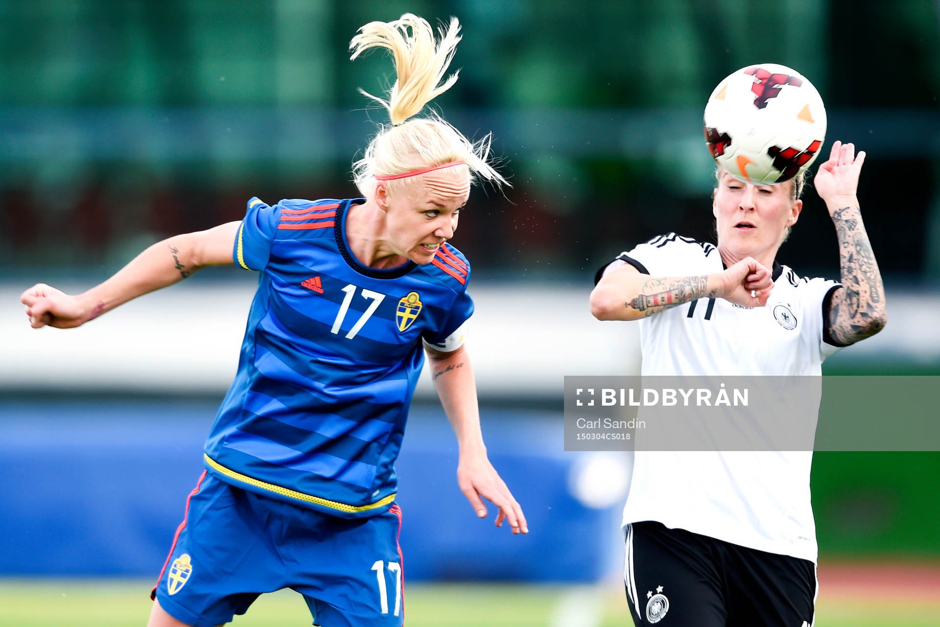 Sveriges Caroline Seger och Tysklands Anja Mittag