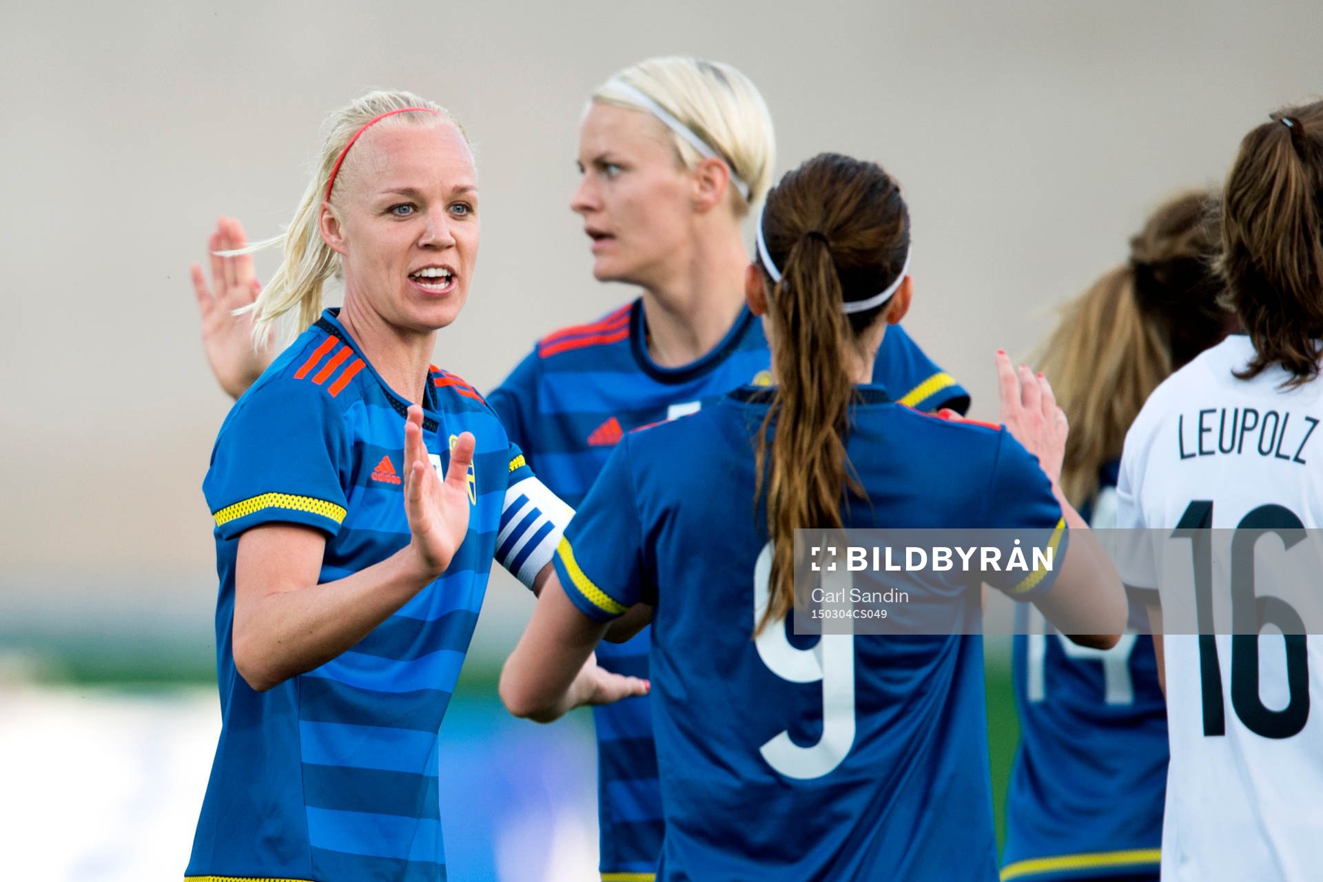 Sveriges Caroline Seger firar