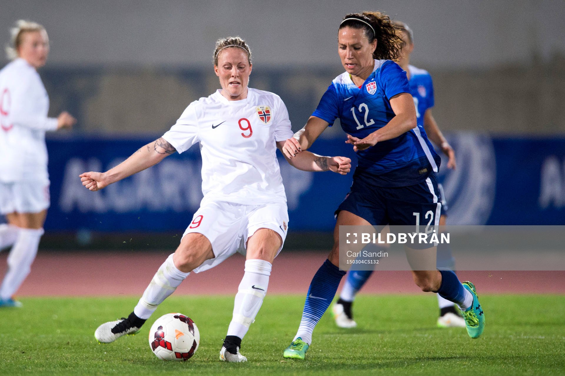 s Lauren Holiday