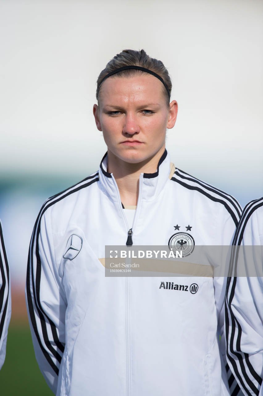Tysklands Alexandra Popp under en fotbollsmatch i Algarve Cup mellan Tyskland och Sverige den 4 mars 2015 i Vila Real de Santo Antonio, Portugal.