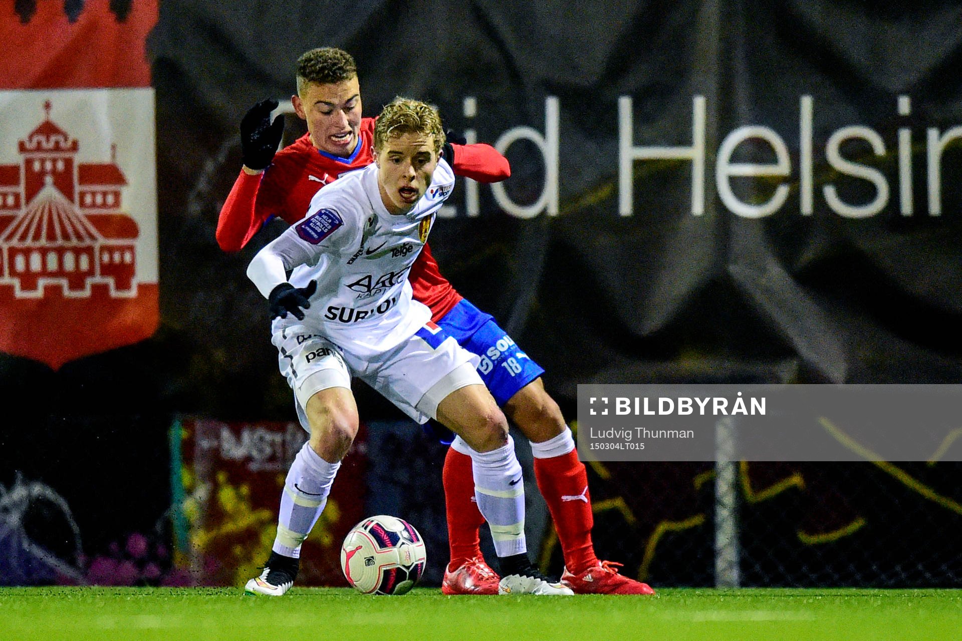 Helsingborgs Jordan Larsson och Syrianskas Victor Wernersson