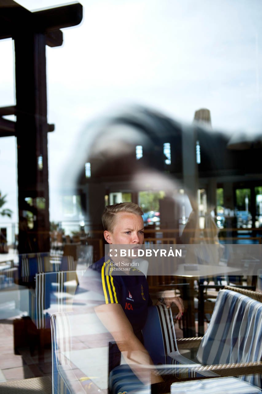 Sveriges Nilla Fischer blir intervjuad