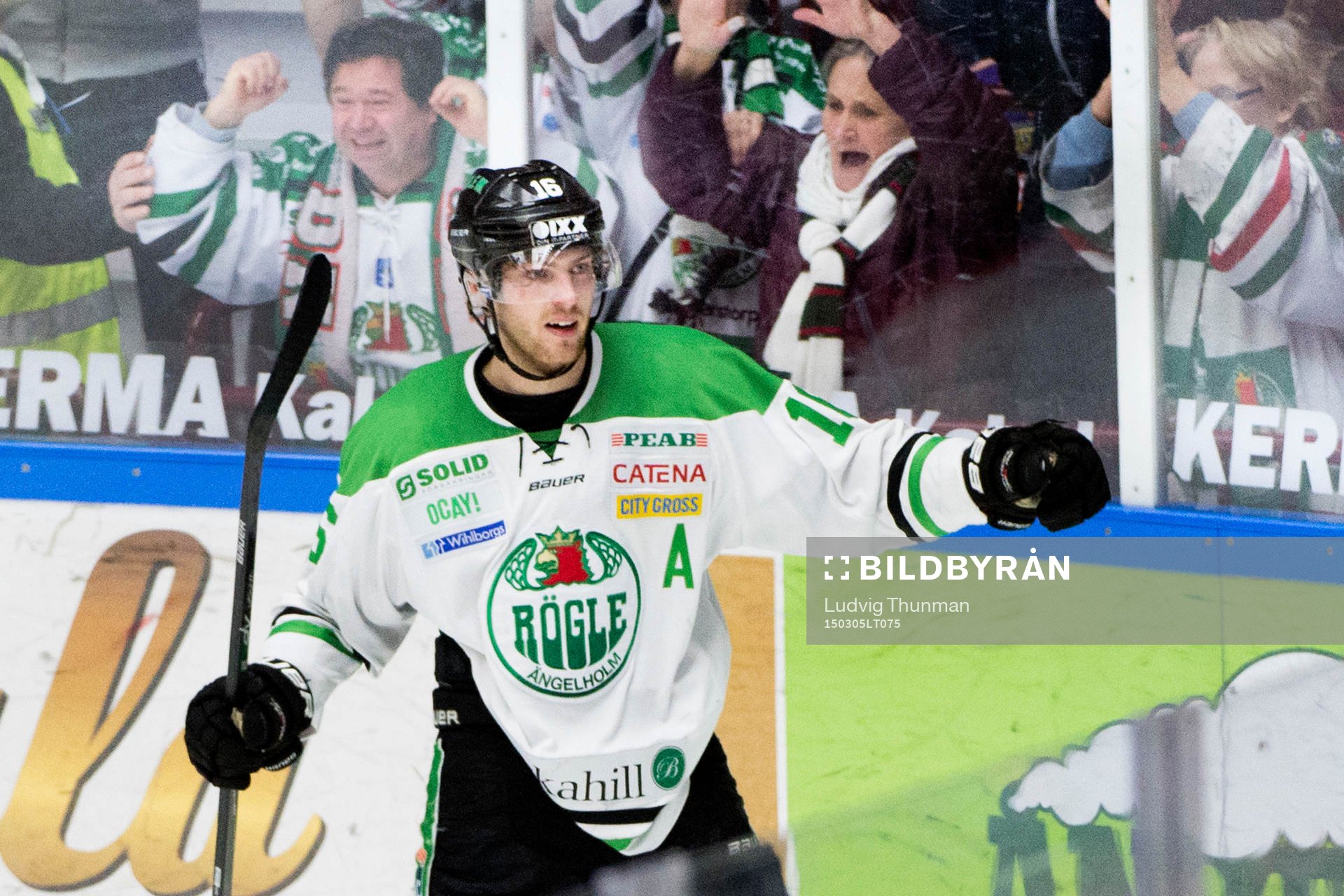 Rögles Christopher Liljewall firar