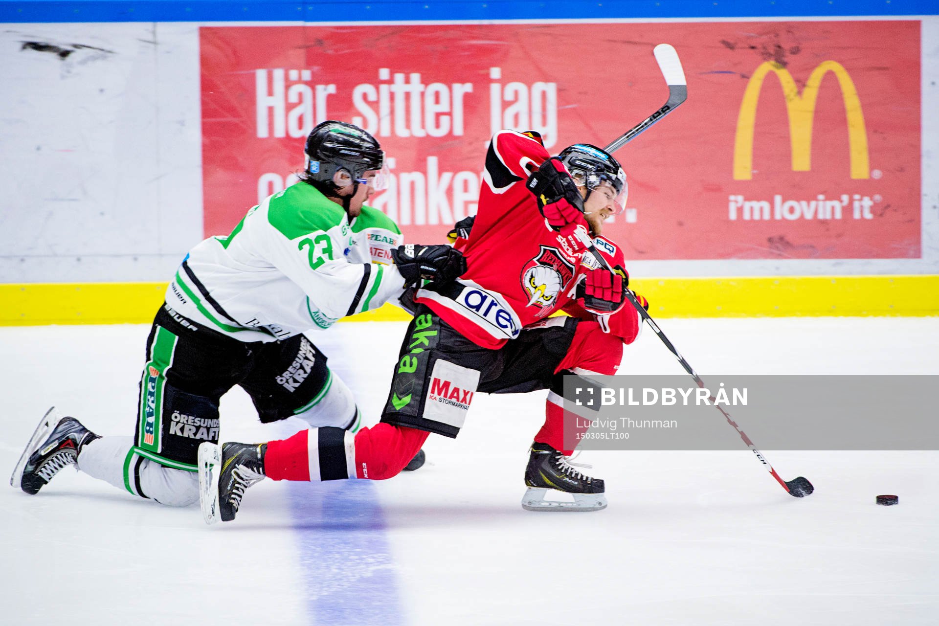 Malmö Redhawks Nicklas Jadeland faller