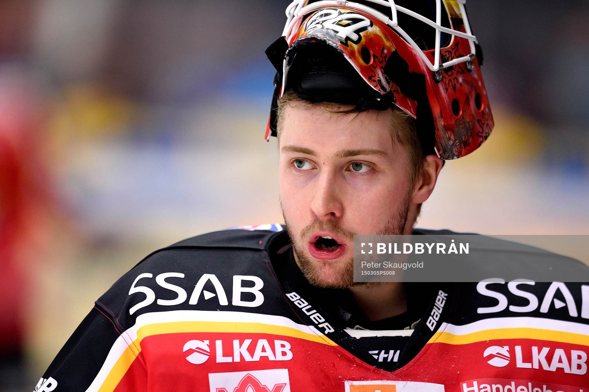 Luleås målvakt Joel Lassinantti på uppvärmningen innan