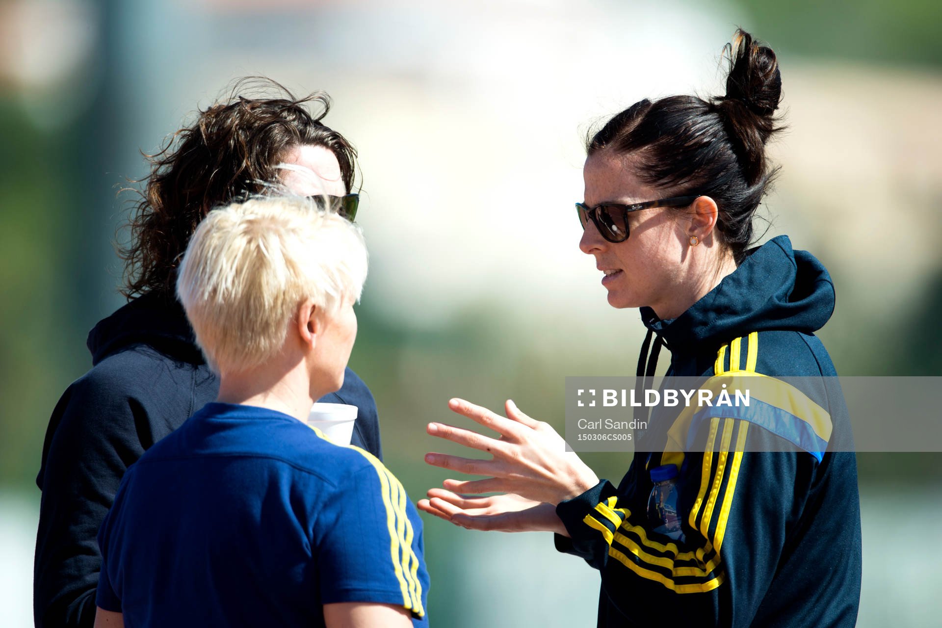 Sveriges Lotta Schelin innan fotbollsmatch i Algarve Cup mellan Sverige och Brasilien den 6 mars 2015 i Lagos, Portugal.