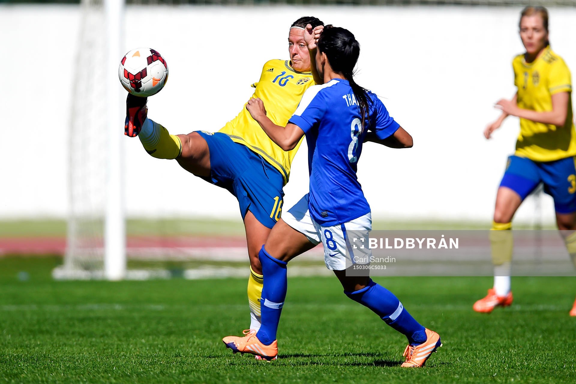 Sveriges Lina Nilsson och Brasiliens Thaisa Moreno