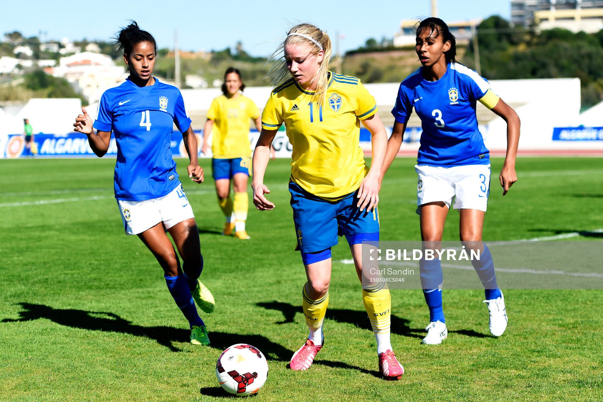 Brasiliens Tayla dos Santos och Bruna Benites och Sveriges