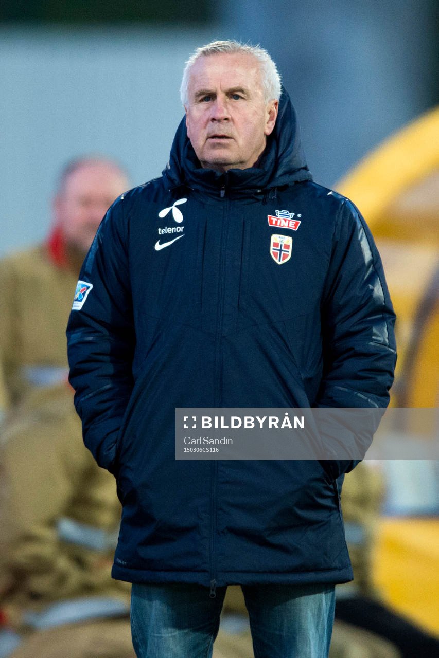 Norges förbundskapten Even Pellerud under en fotbollsmatch i Algarve Cup mellan Island och Norge den 6 mars 2015 i Lagos.