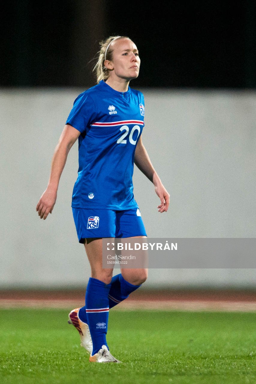 Islands Elisa Vidarsdottir under en fotbollsmatch i Algarve Cup mellan Island och Norge den 6 mars 2015 i Lagos.