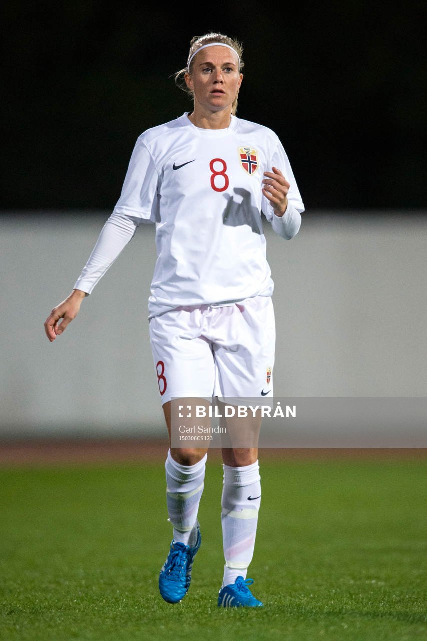 Norges Solveig Gulbrandsen under en fotbollsmatch i Algarve Cup mellan Island och Norge den 6 mars 2015 i Lagos.