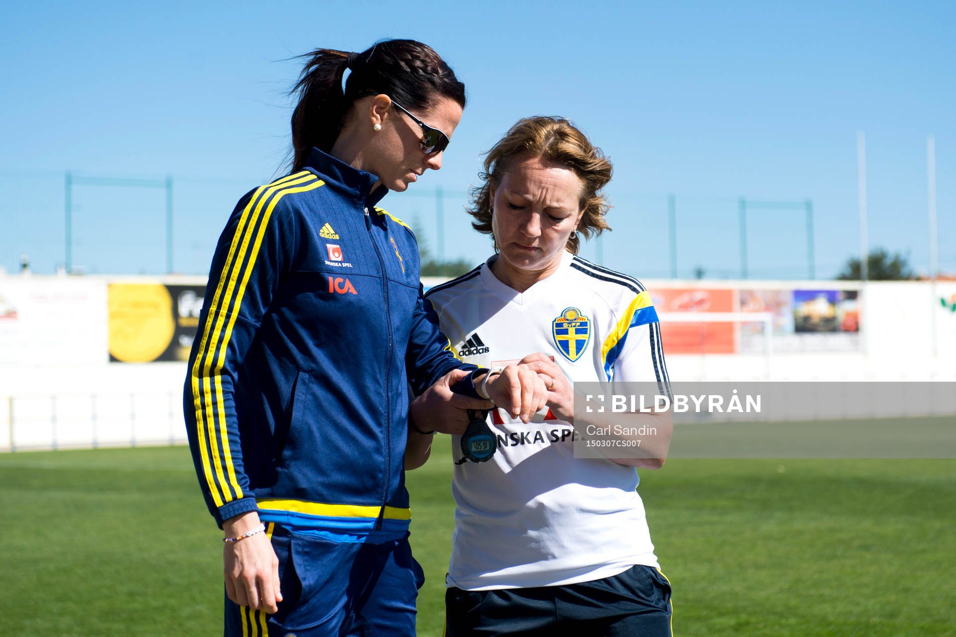 Sveriges Lotta Schelin och sjukgymnast Annica Näsmark