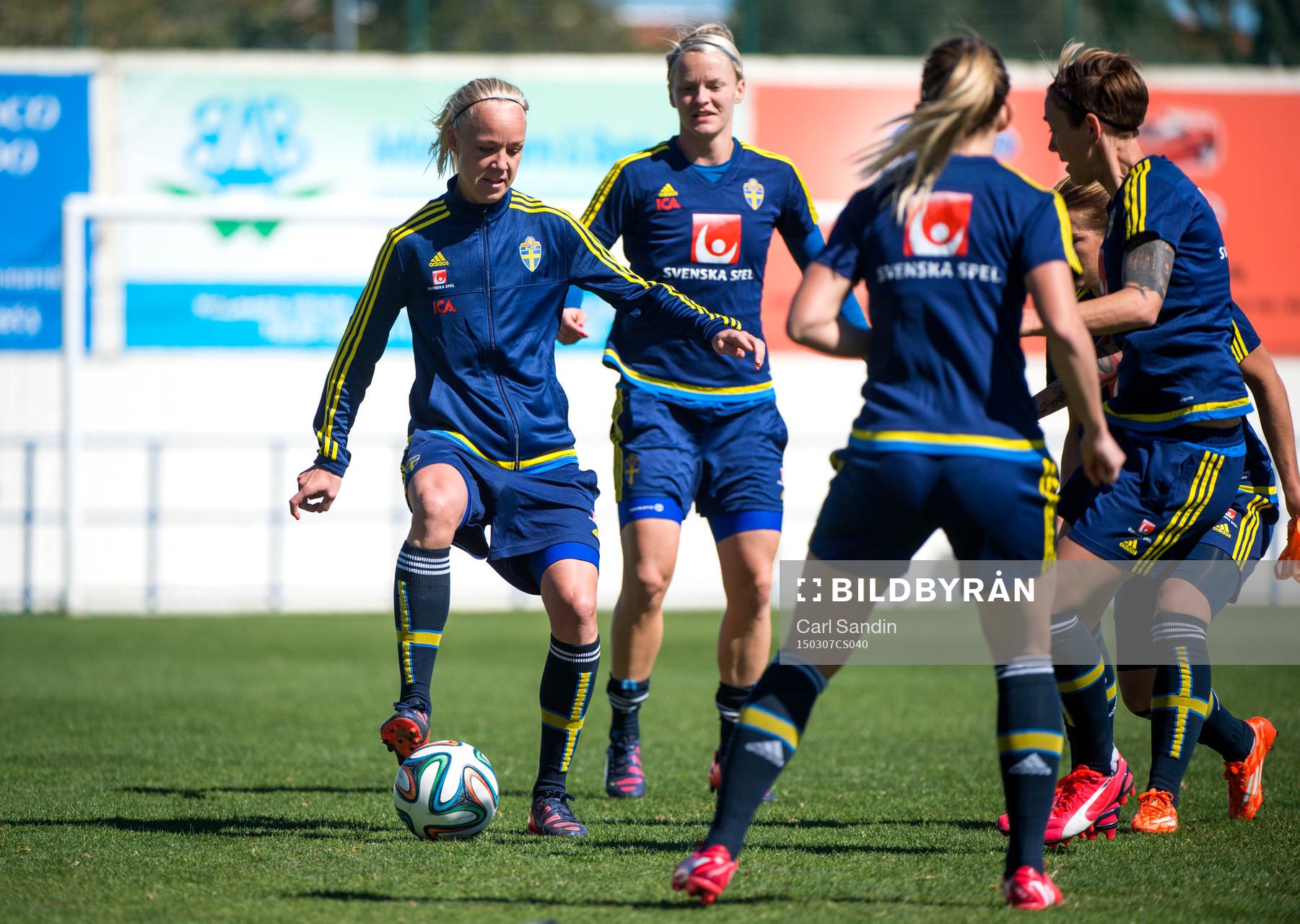 Sveriges Caroline Seger och Nilla Fischer