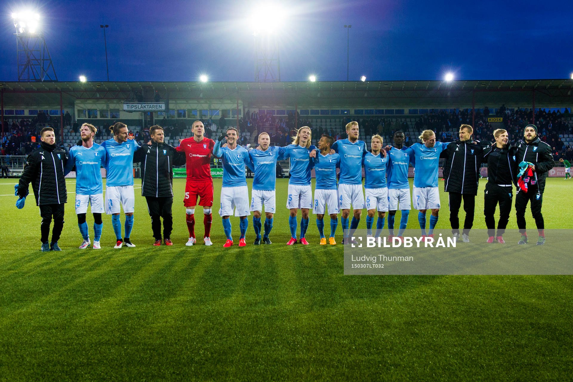 Malmö FFs spelare tackar publiken