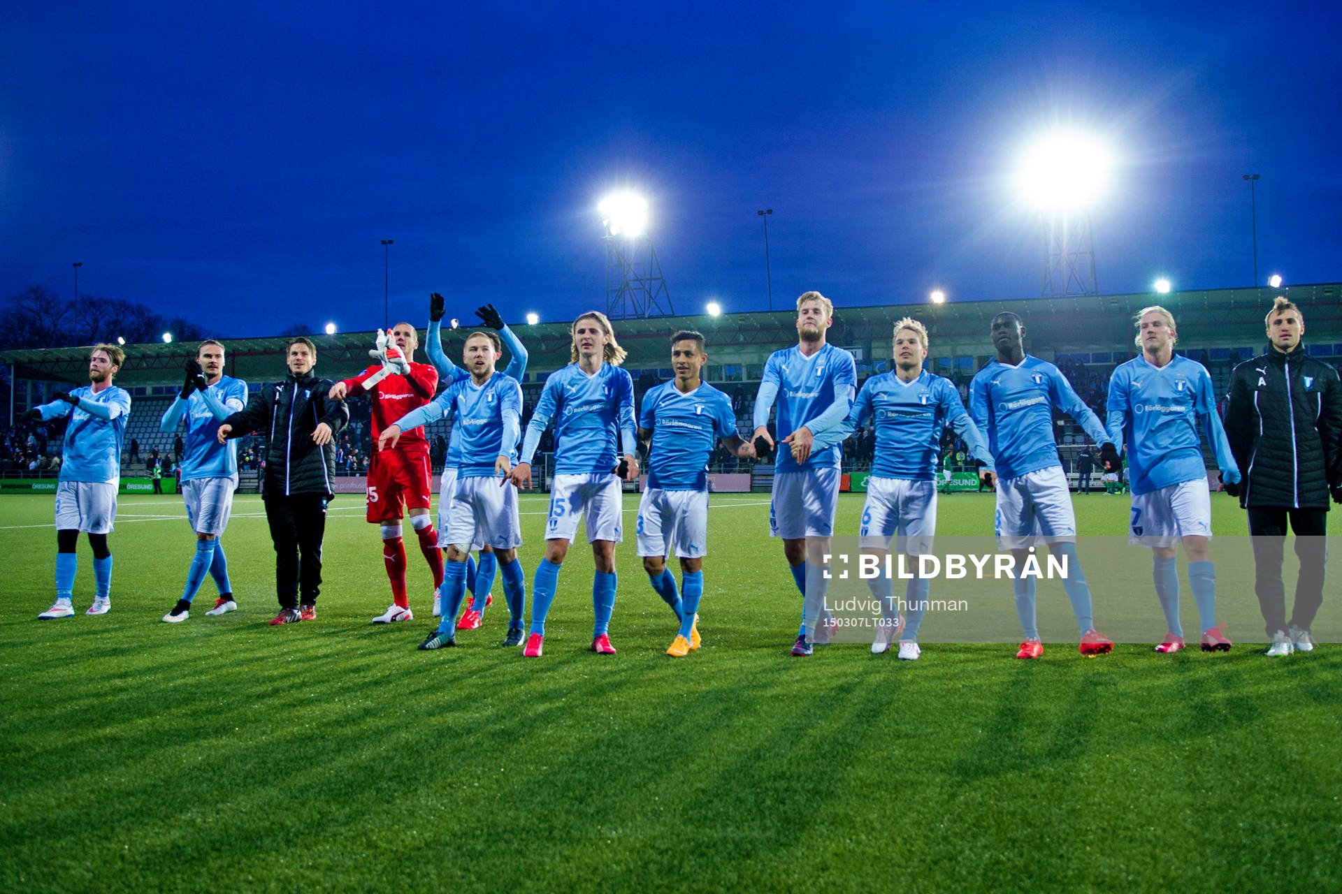 Malmö FFs spelare tackar publiken