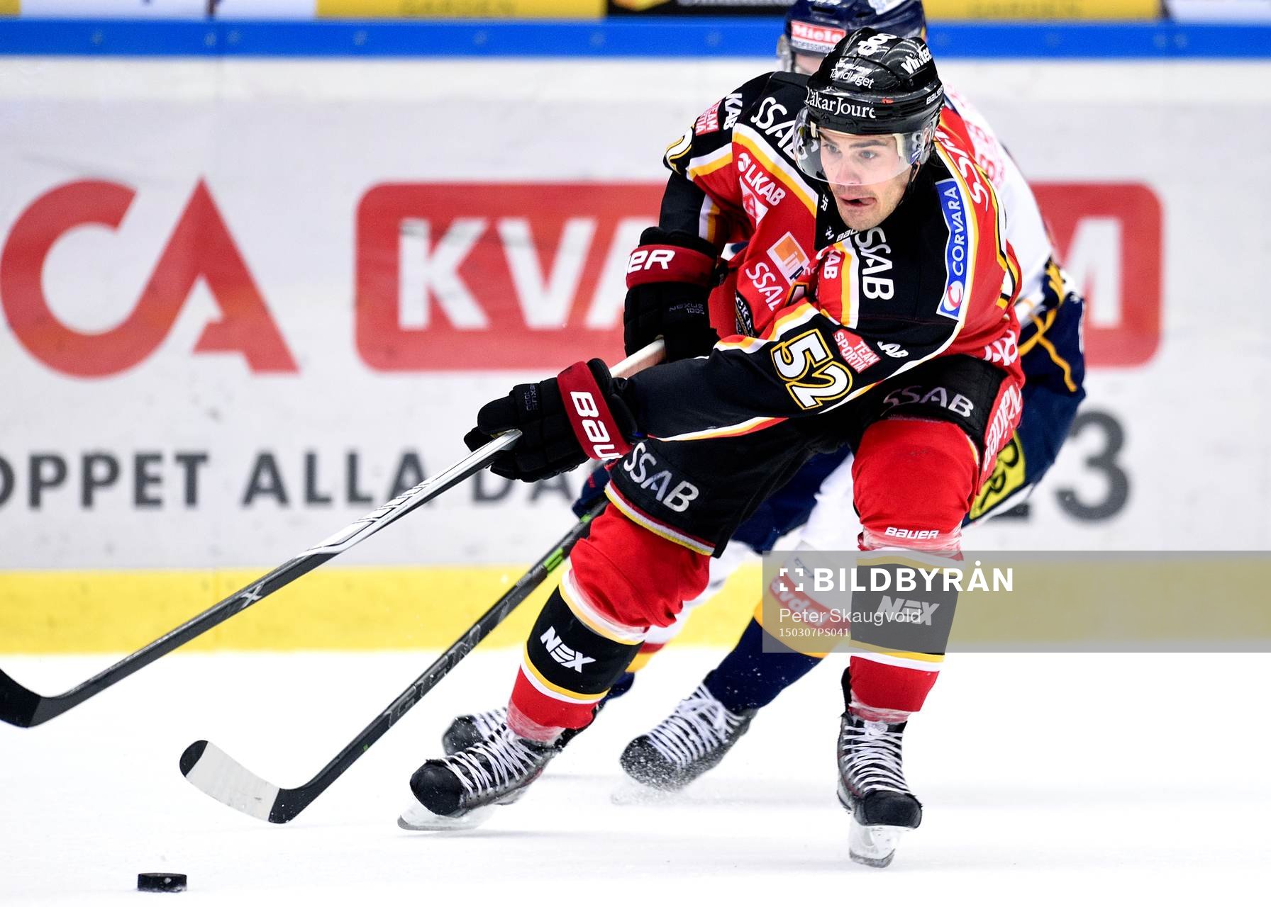 Luleås Karl Fabricius med pucken
