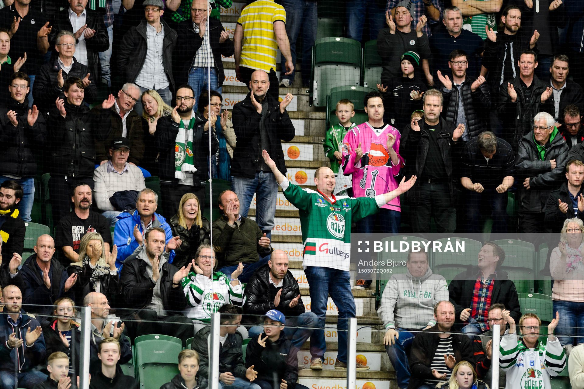 En glad Rögle supporter