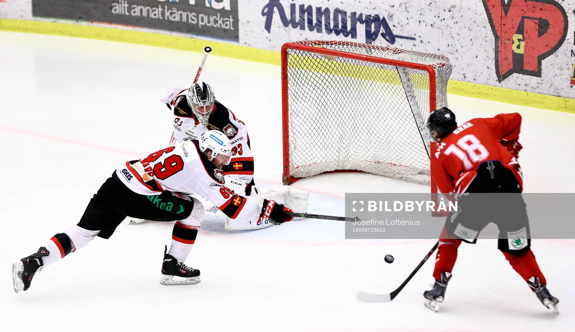 Vita Hästens Markus Gunnarsson gör mål och 2-0 medan