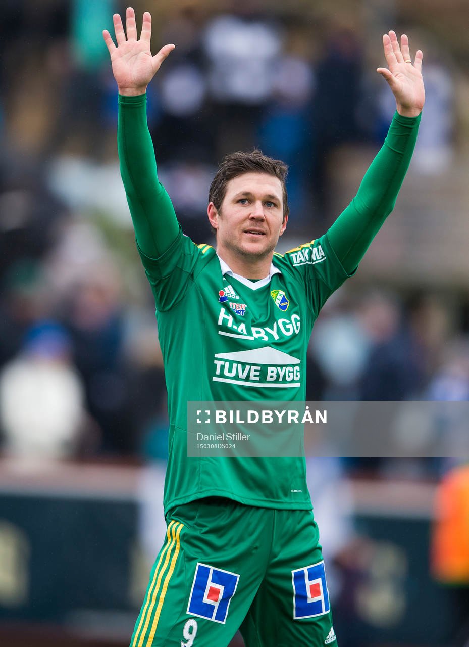 Ljungskiles Hannes Stiller tackar publiken