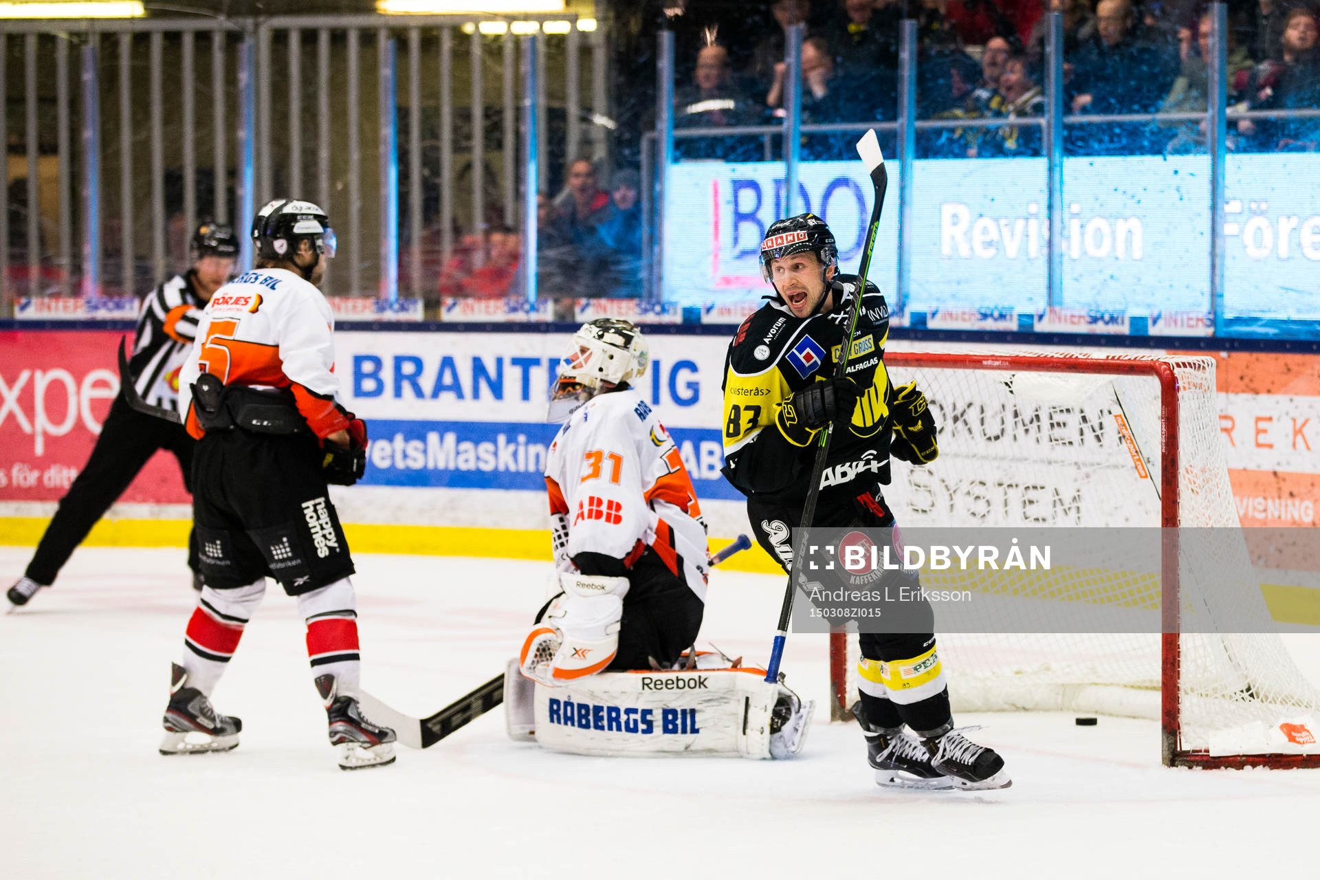 Västerås Dustin Johner jublar