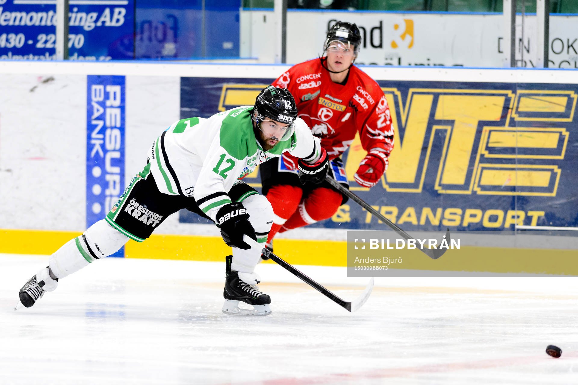 Rögles Jack Connolly  och Vita Hästens Viktor Amnér