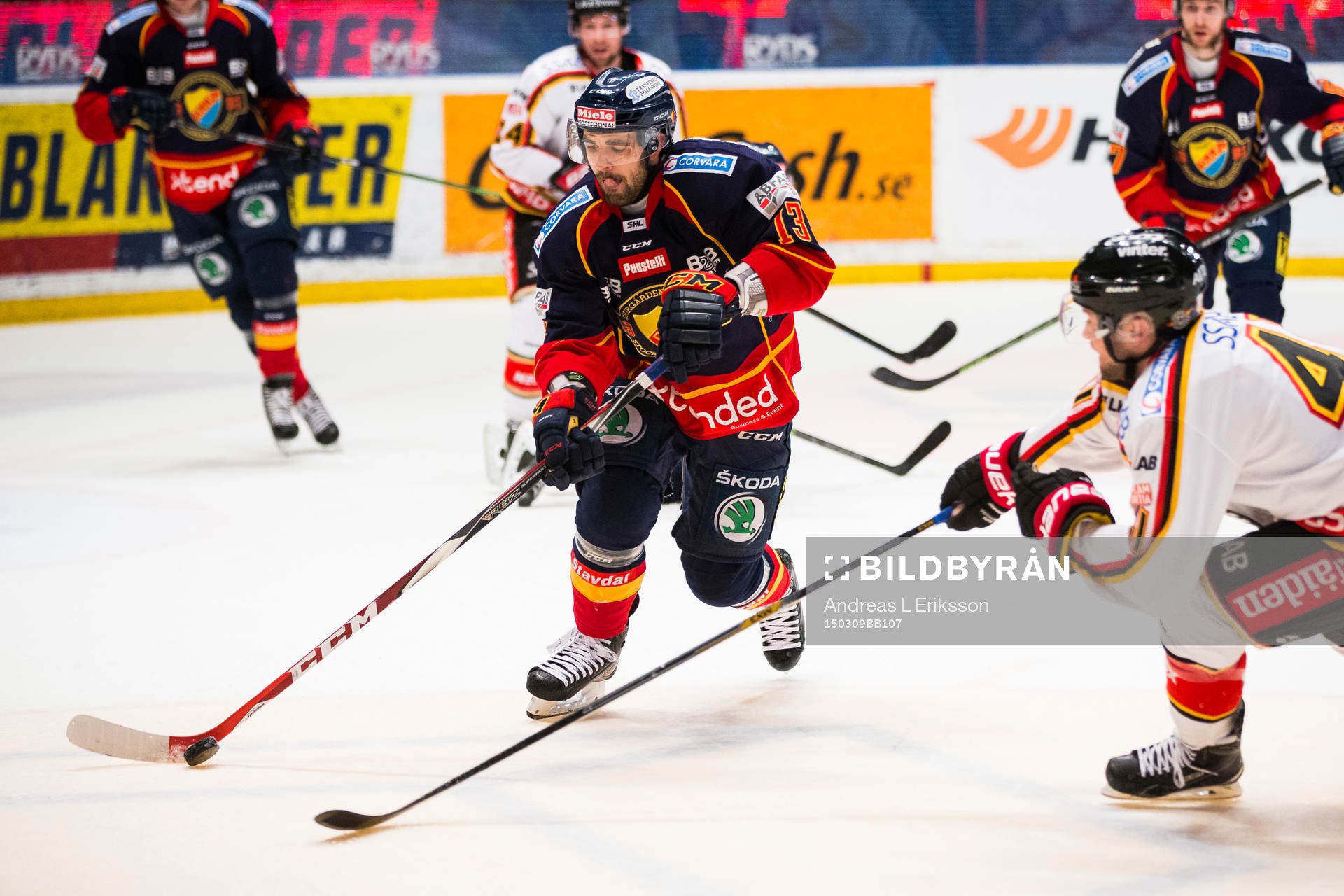 Djurgårdens Damien Fleury och Luleås Chad Billins