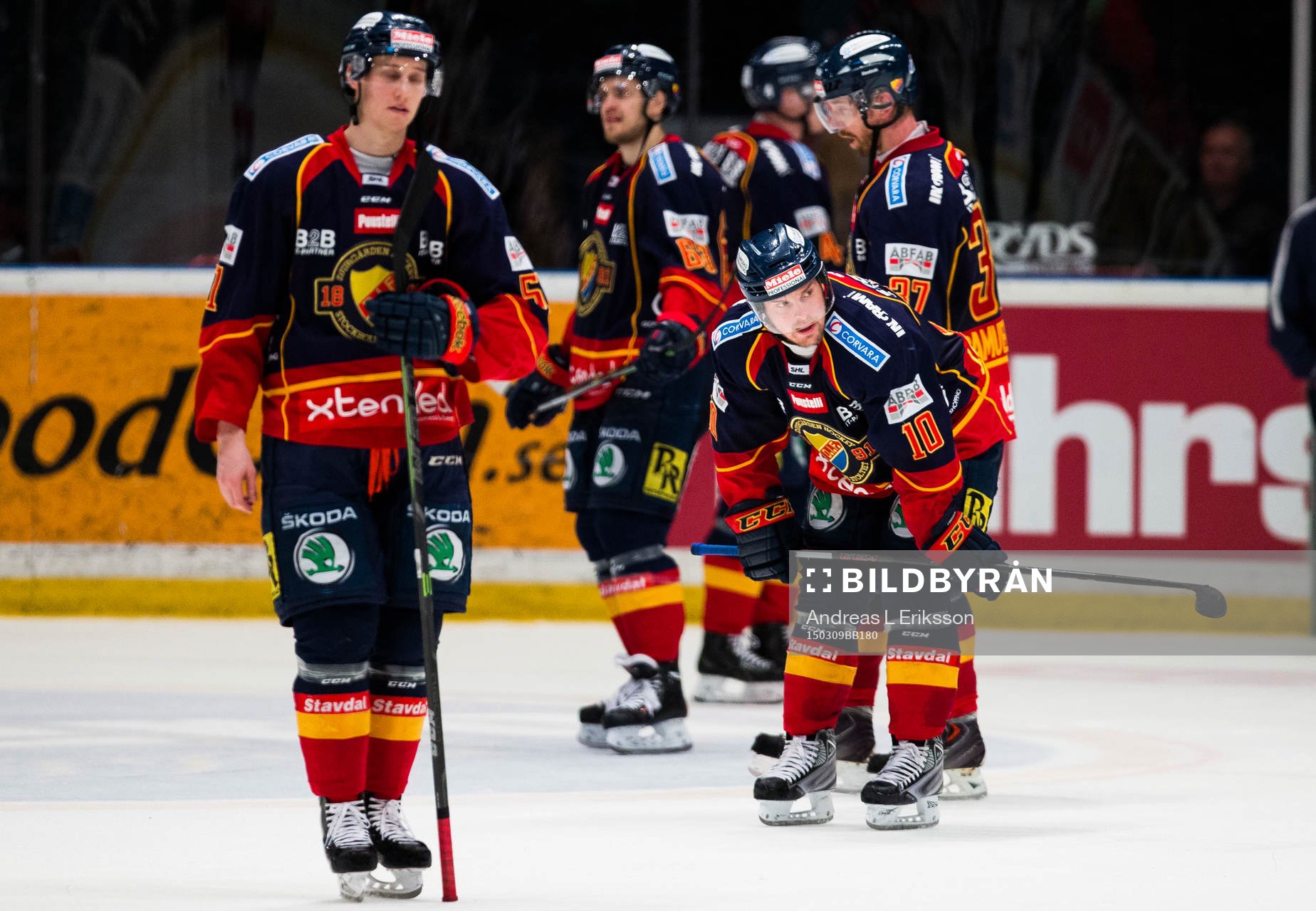 Djurgårdens Joakim Eriksson och hans lagkamrater deppar