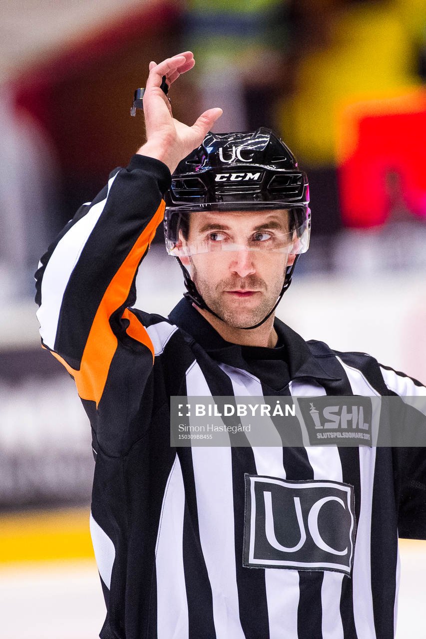 Matchens domare Linus Öhlund