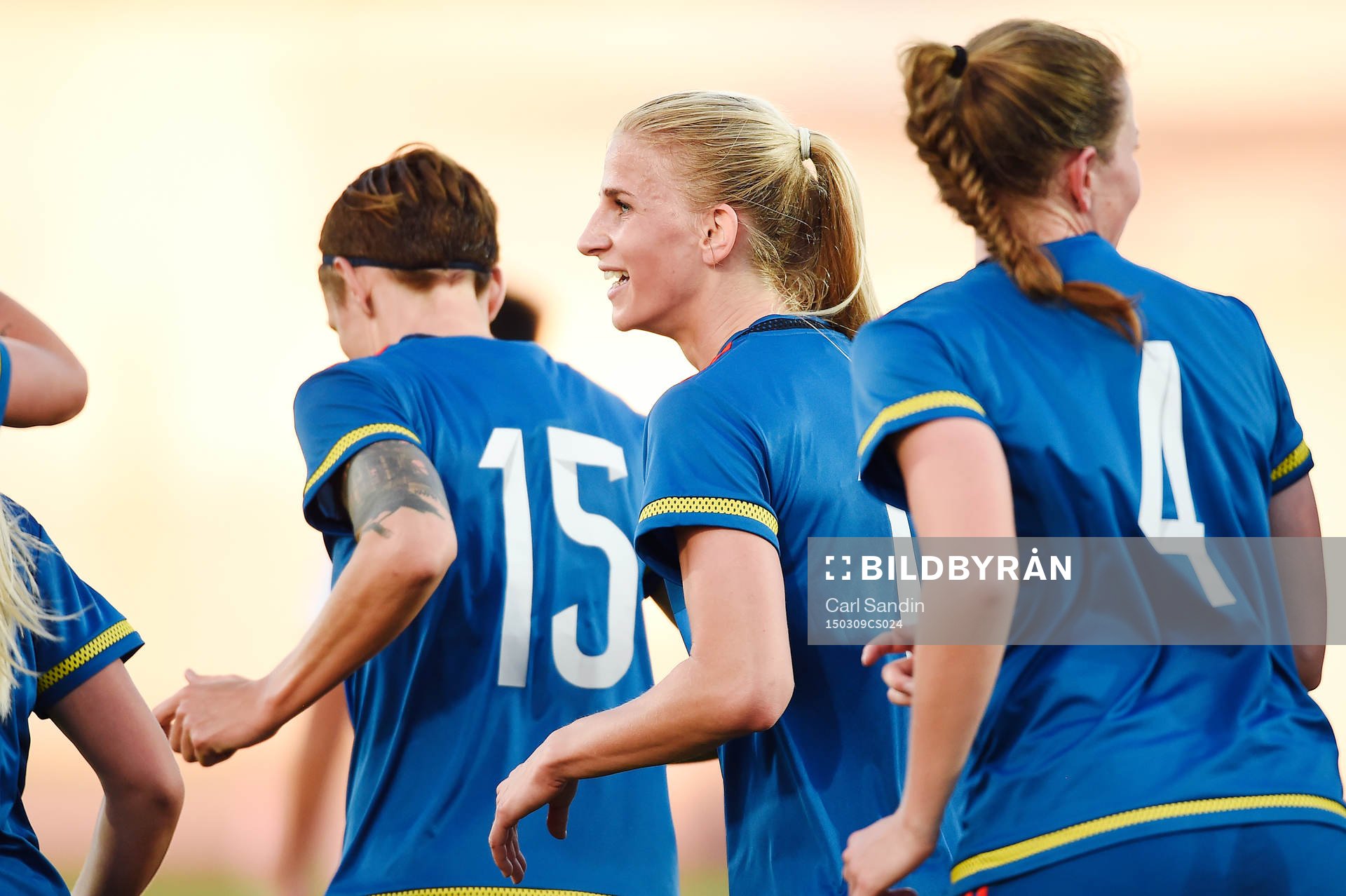 Sveriges Sofia Jakobsson jublar