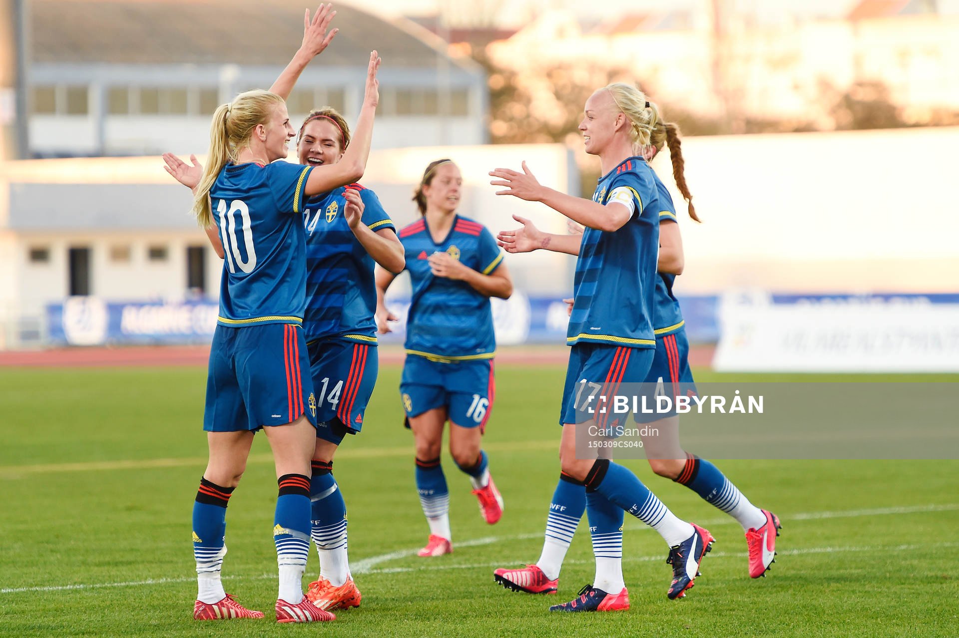 Sveriges Sofia Jakobsson jublar