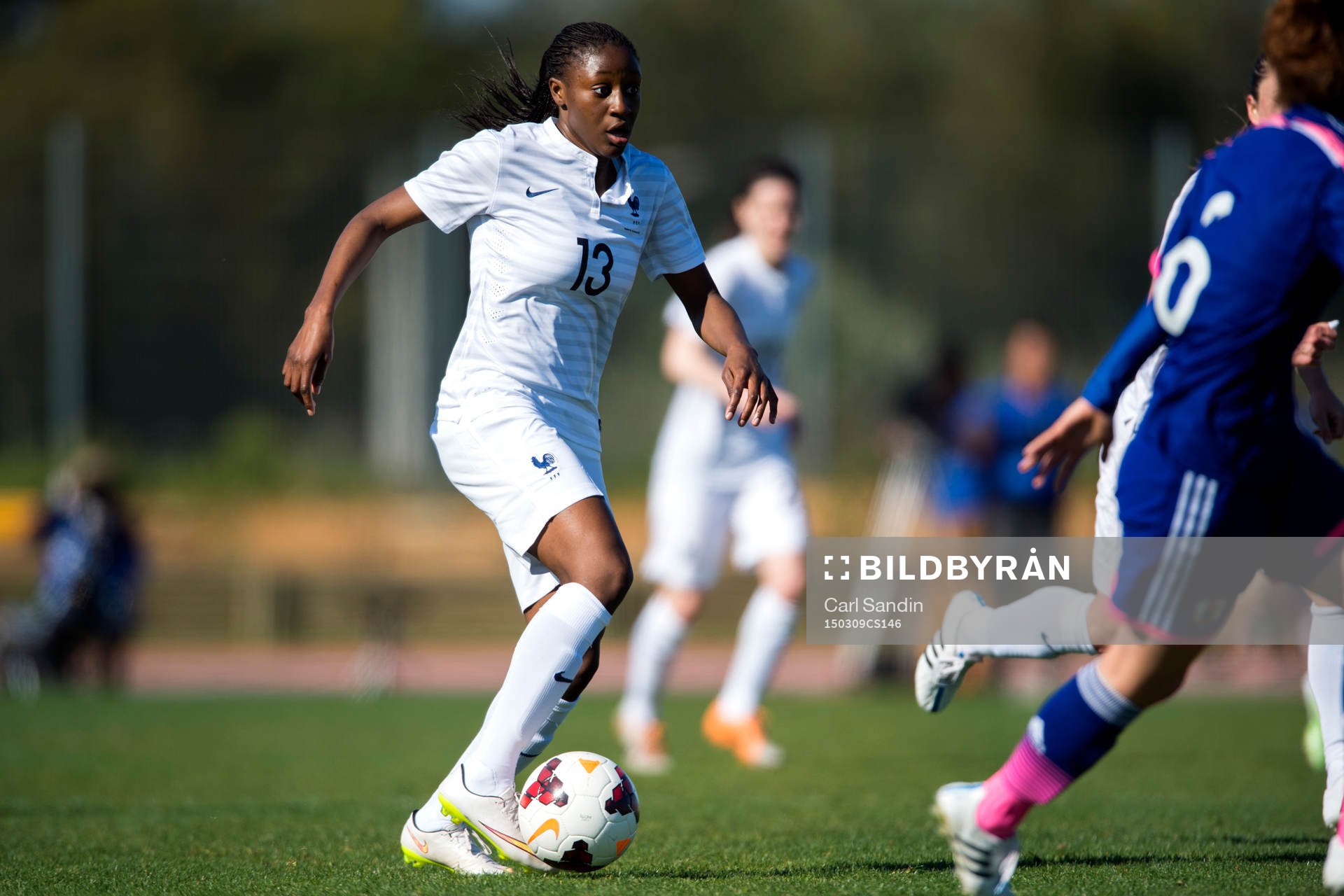 Frankrikes Kadidiatou under en fotbollsmatch i Algarve Cup mellan Japan och Frankrike den 9 mars 2015 i Parchal.