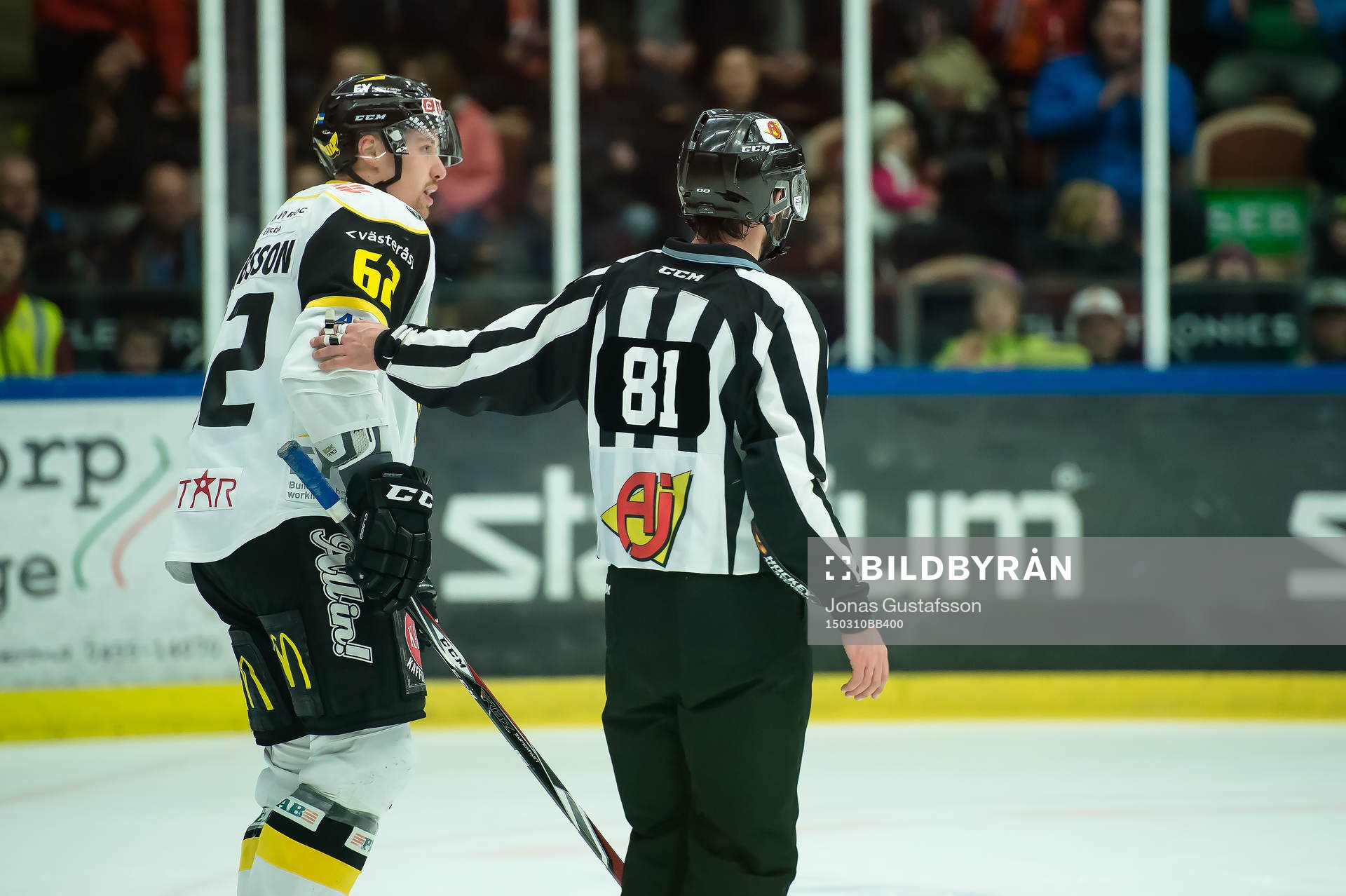 Västerås Robin Jacobsson blir utvisad