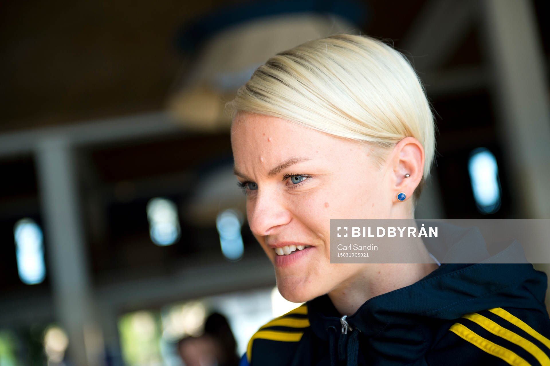 Sveriges Nilla Fischer blir intervjuad