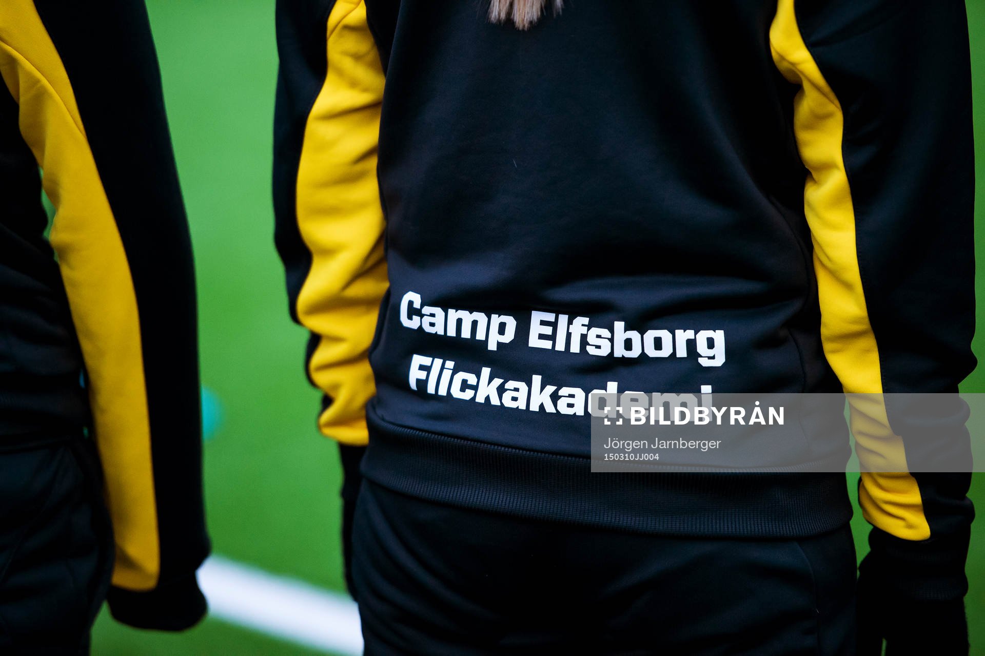 Texten Camp Elfsborg Flickakademi på tröja