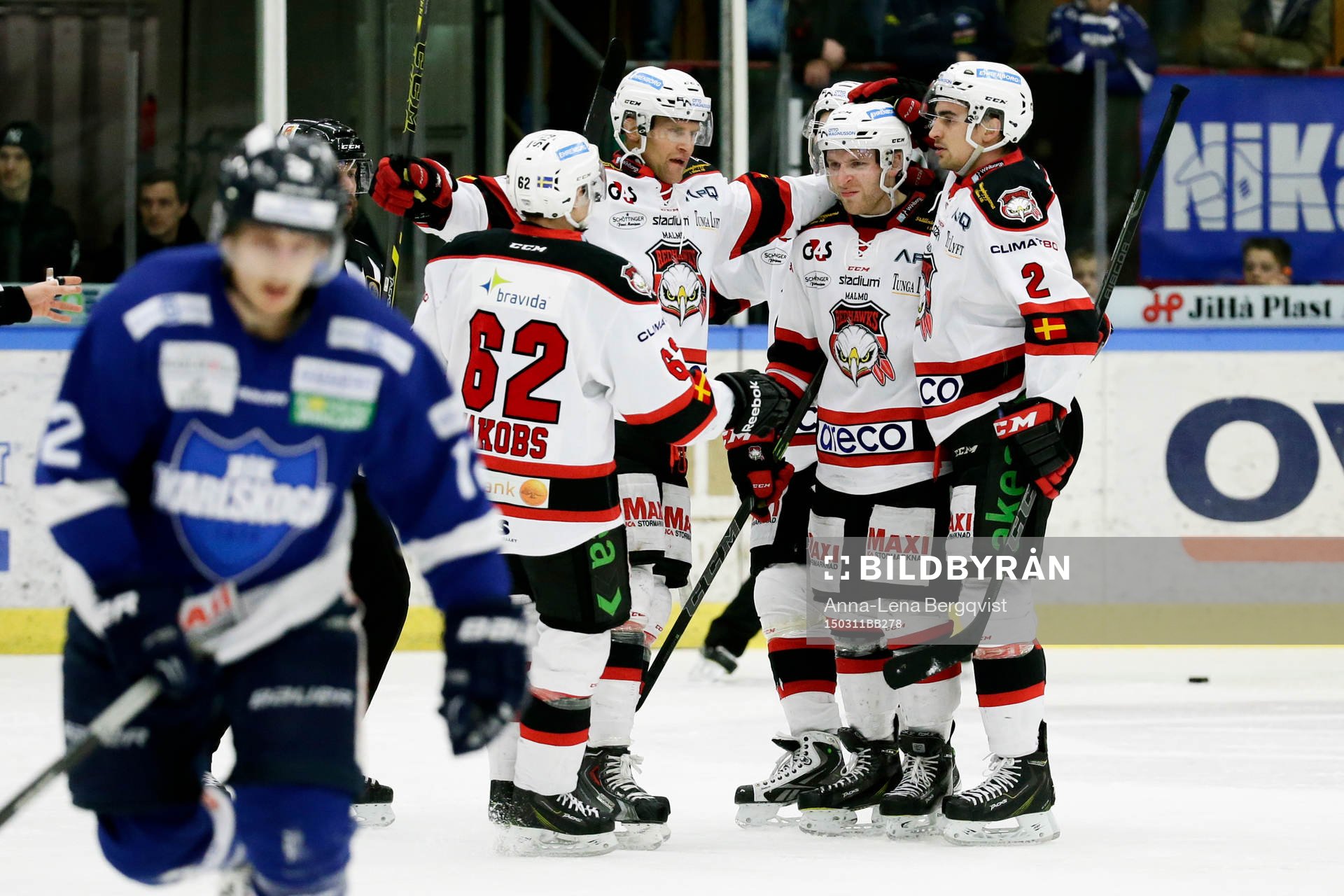 Malmö Redhawks Mathias Tjärnqvist jublar