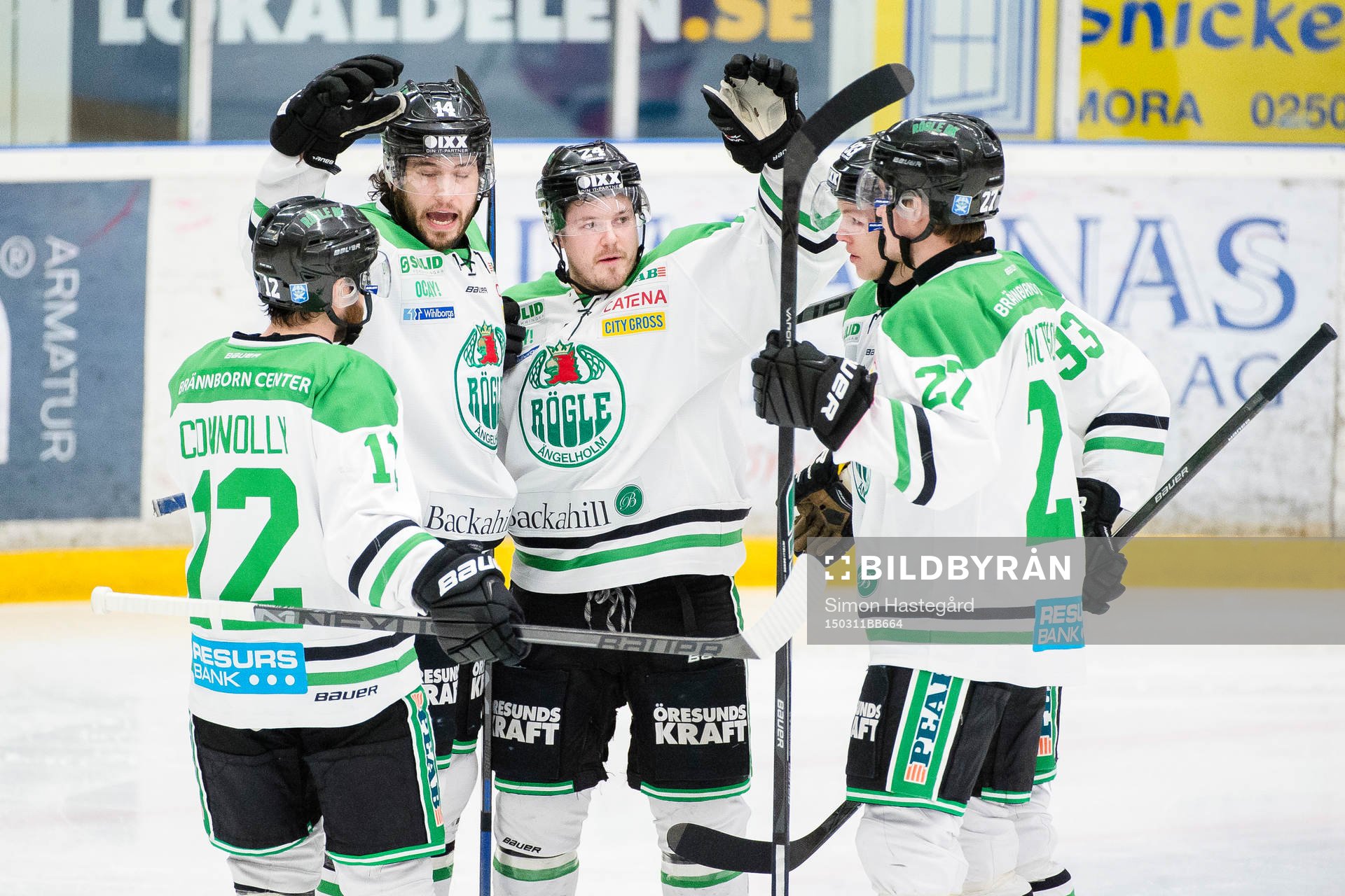 Rögles Peter LeBlanc ,m, jublar