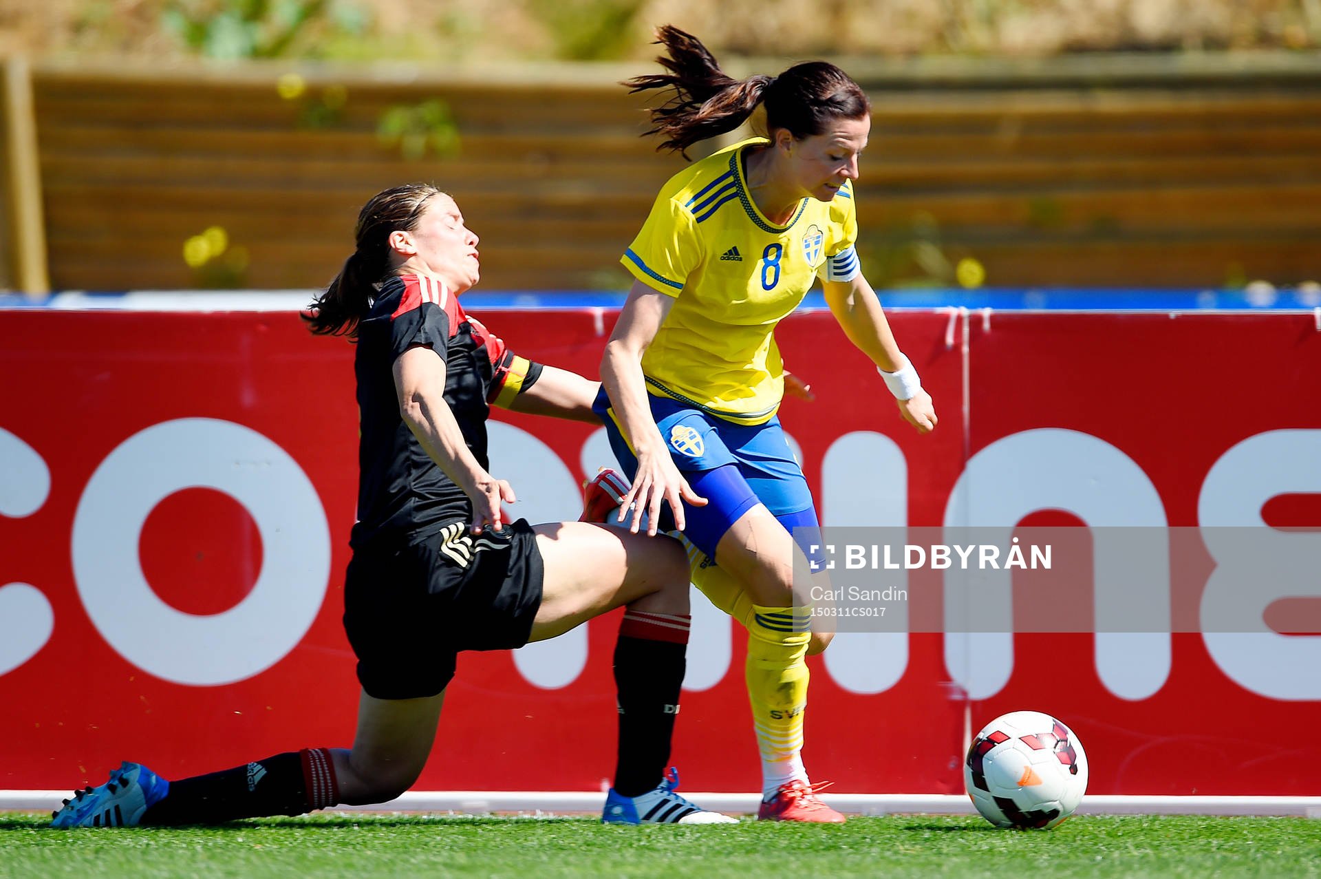 Sveriges Lotta Schelin och Tysklands Annike Krahn