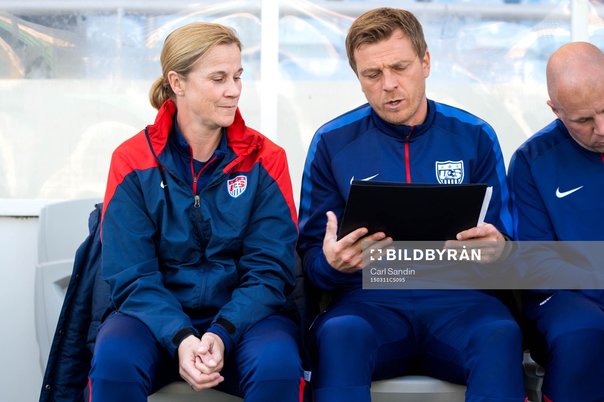s förbundskapten Jill Ellis och assisterande