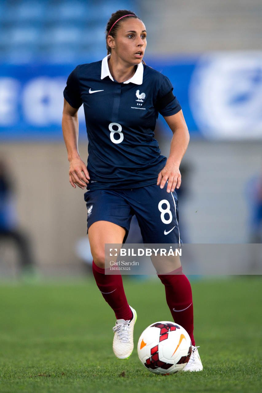 Frankrikes Jessica Houara under finalen i Algarve Cup mellan Frankrike och USA den 11 mars 2015 i Almancil.