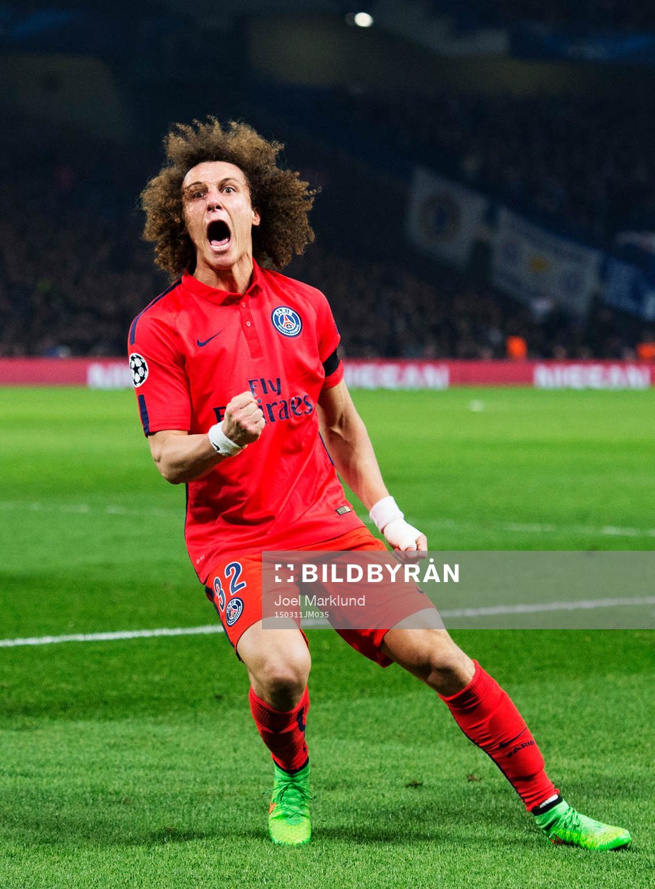 Paris David Luiz jublar