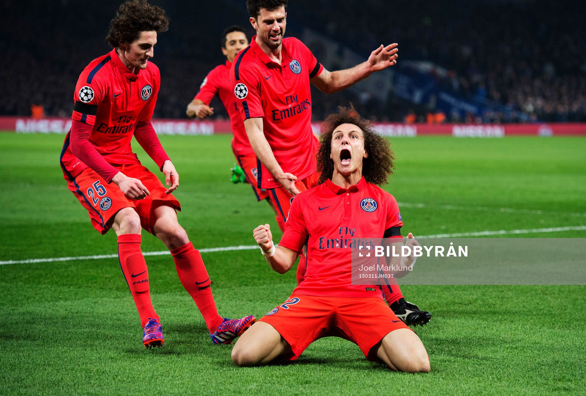 Paris Adrien Rabiot, Thiago Motta och David Luiz jublar