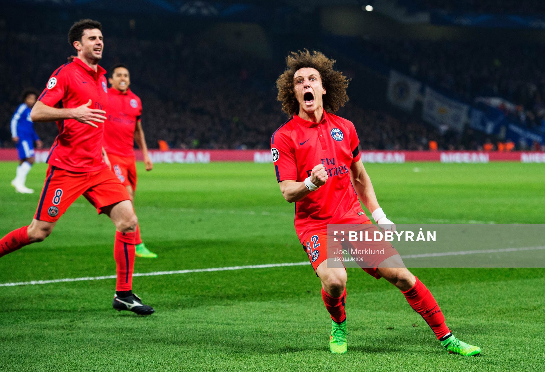 Paris David Luiz jublar